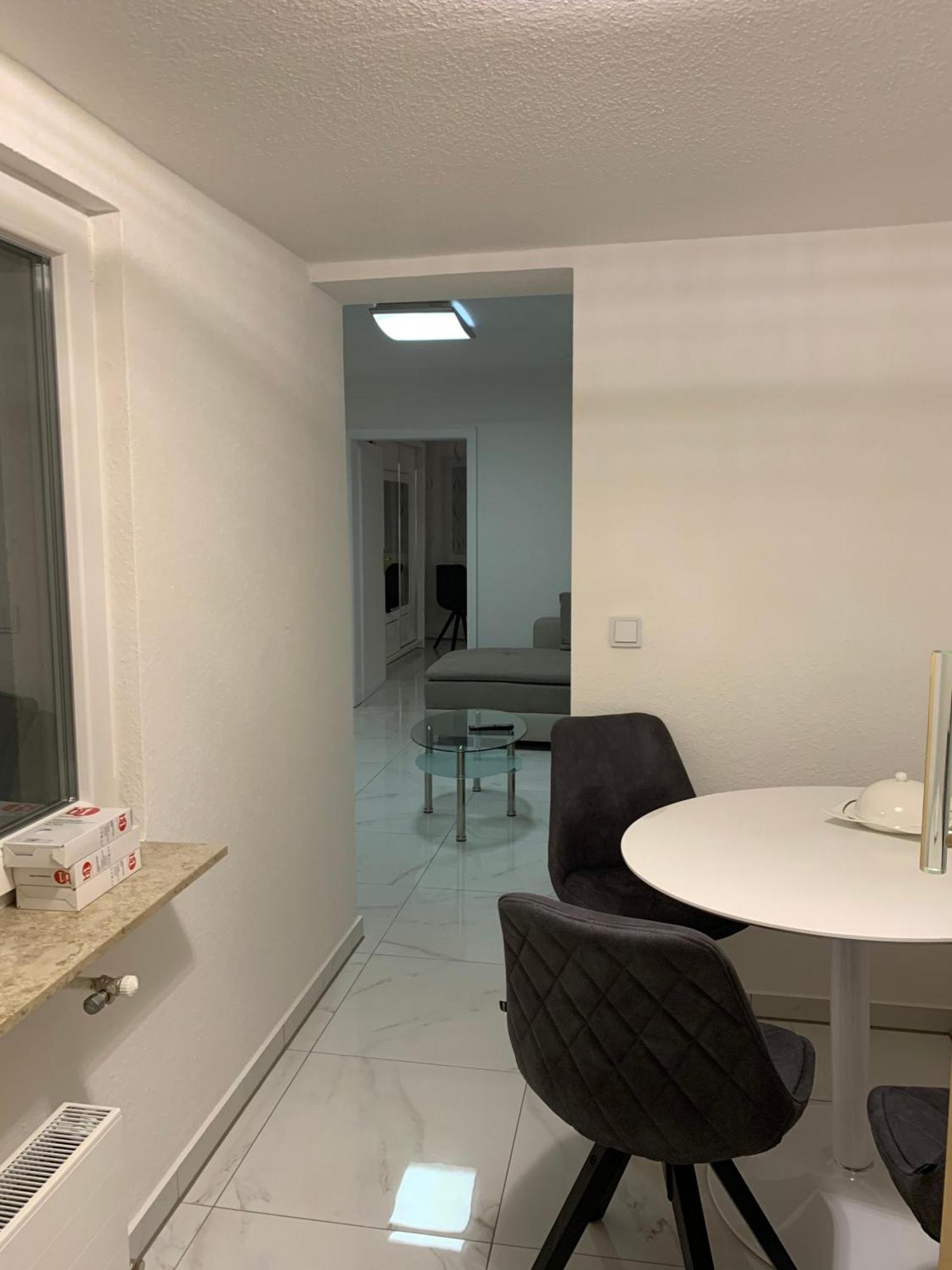 Moderne 2 Zimmer Wohnung Mit Vollausstattung Ketsch Luaran gambar