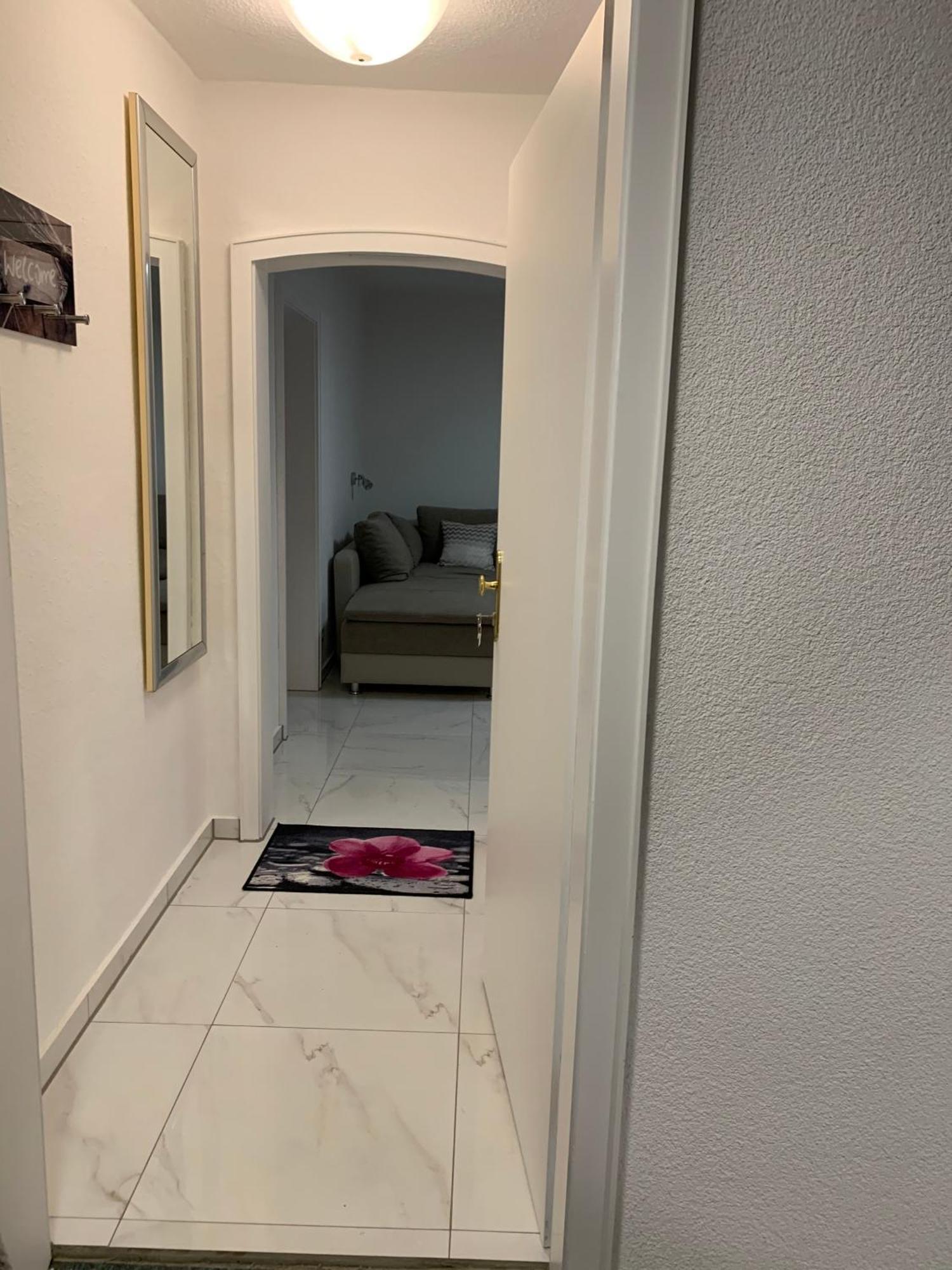 Moderne 2 Zimmer Wohnung Mit Vollausstattung Ketsch Luaran gambar